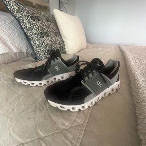 On Cloud Men's Running Shoes